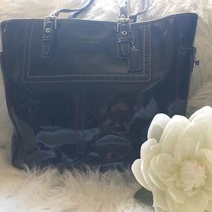 ❌SOLD.❌ Authentic Coach purse. 🌿